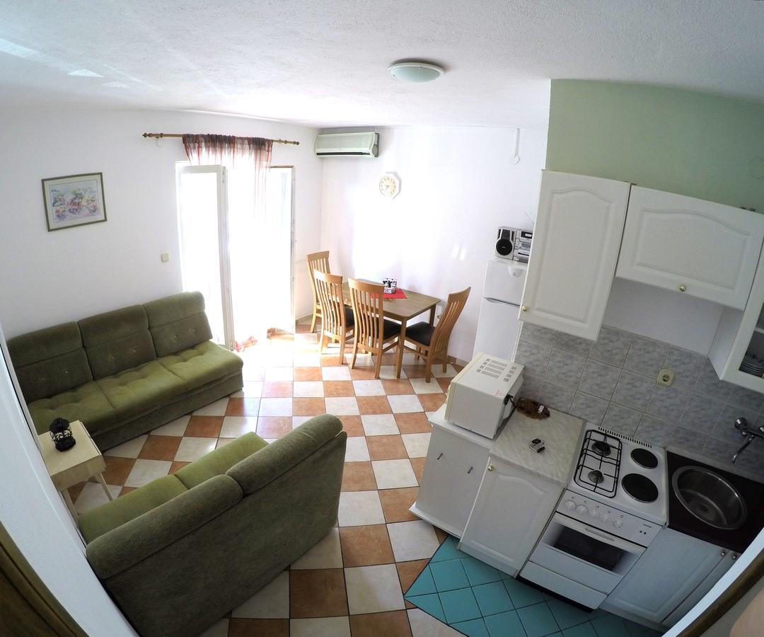 Blue City Apartment'S Repic ビオグラード・ナ・モル エクステリア 写真